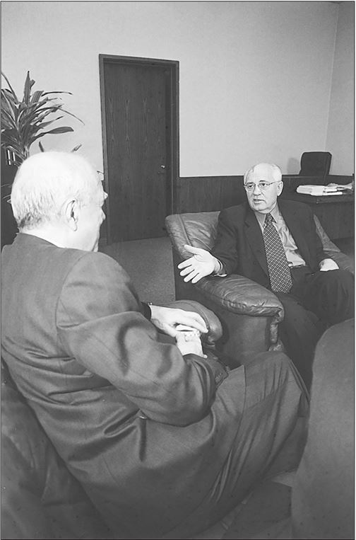 Иллюстрация к книге — Застолье в застой [i_009.jpg]