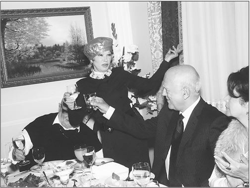 Иллюстрация к книге — Застолье в застой [i_011.jpg]