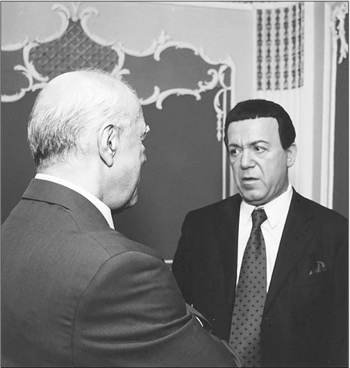 Иллюстрация к книге — Застолье в застой [i_027.jpg]