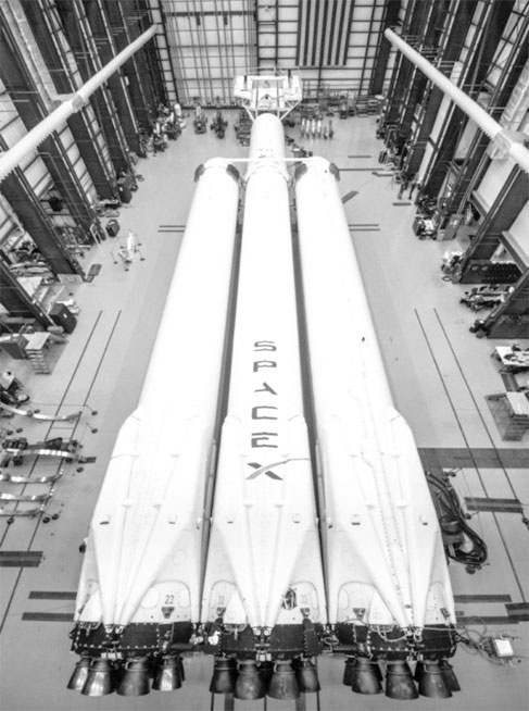 Иллюстрация к книге — Илон Маск. В погоне за мечтой [i_028.jpg]