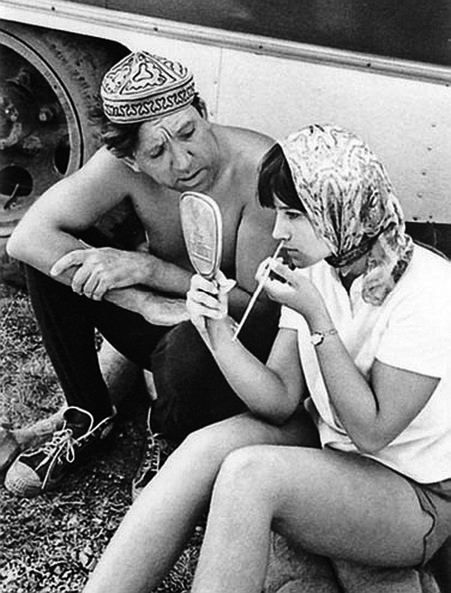 Иллюстрация к книге — Канатоходка. Автобиография [i_035.jpg]