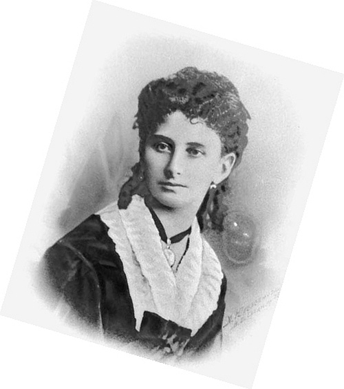 Иллюстрация к книге — Канатоходка. Автобиография [i_100.jpg]