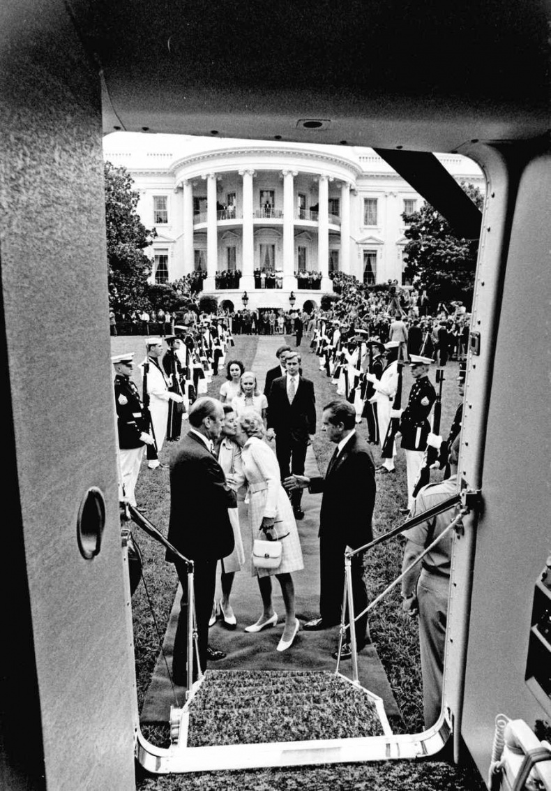 Иллюстрация к книге — Первая леди. Тайная жизнь жен президентов [i_016.jpg]