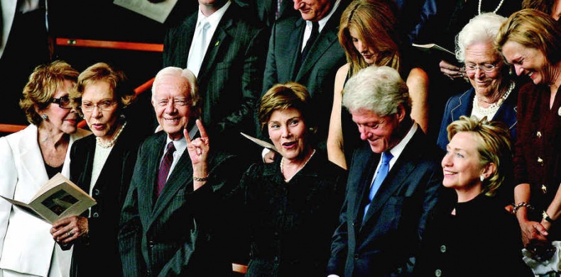 Иллюстрация к книге — Первая леди. Тайная жизнь жен президентов [i_032.jpg]