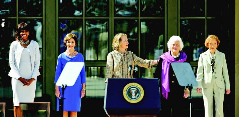 Иллюстрация к книге — Первая леди. Тайная жизнь жен президентов [i_041.jpg]