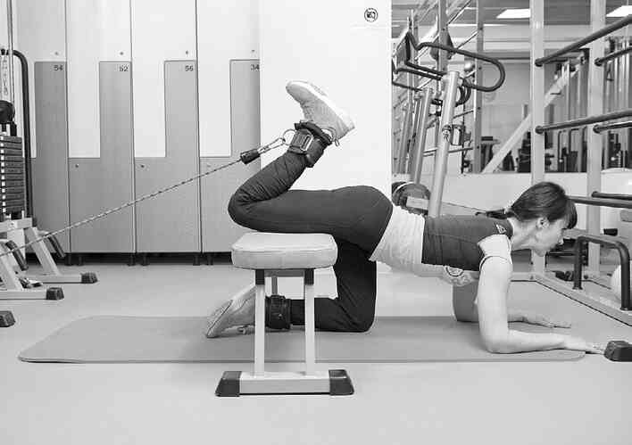 Иллюстрация к книге — Скорая помощь при острых болях. На все случаи жизни [i_040.jpg]