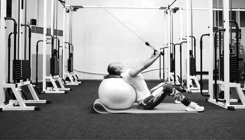 Иллюстрация к книге — Скорая помощь при острых болях. На все случаи жизни [i_148.jpg]