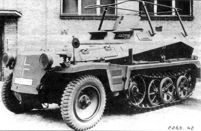 Иллюстрация к книге — Бронетранспортеры Вермахта [img_16.jpg]