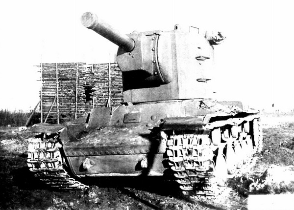 Иллюстрация к книге — Тяжёлый танк КВ. Часть 1 [i_017.jpg]