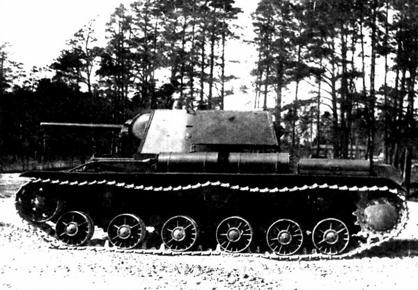 Иллюстрация к книге — Тяжёлый танк КВ. Часть 1 [i_029.jpg]