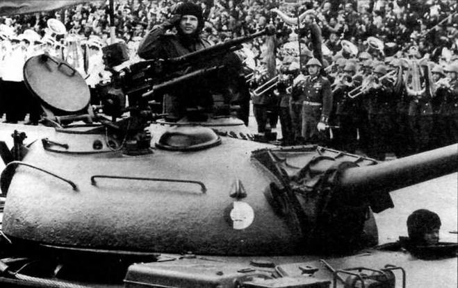 Иллюстрация к книге — Средний танк Т-54 [img_43.jpg]