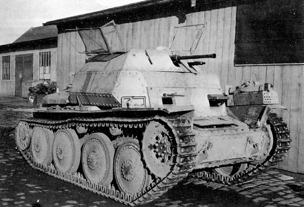 Иллюстрация к книге — Лёгкий танк Pz.38(t) [i_034.jpg]