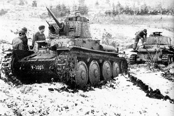 Иллюстрация к книге — Лёгкий танк Pz.38(t) [i_058.jpg]