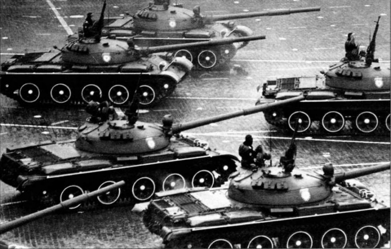 Иллюстрация к книге — Средний танк Т-62 [img_34.jpg]