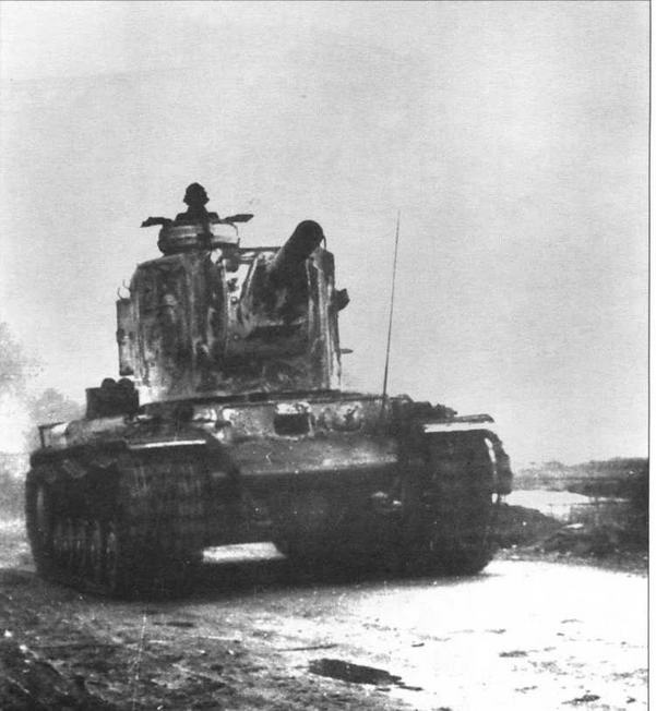 Иллюстрация к книге — Трофейная бронетанковая техника Вермахта [img_137.jpg]