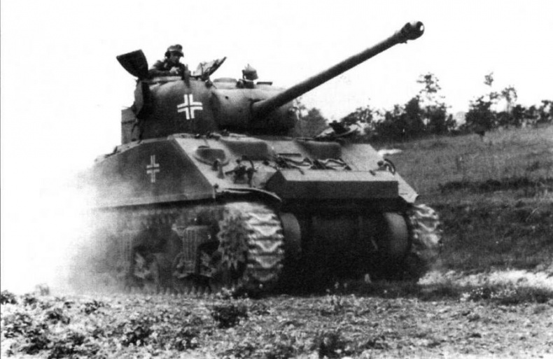 Иллюстрация к книге — Трофейная бронетанковая техника Вермахта [img_160.jpg]