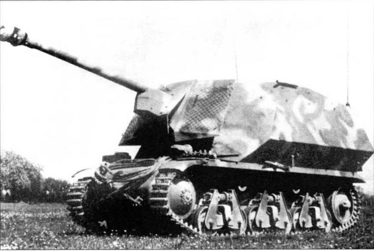 Иллюстрация к книге — Трофейная бронетанковая техника Вермахта [img_45.jpg]