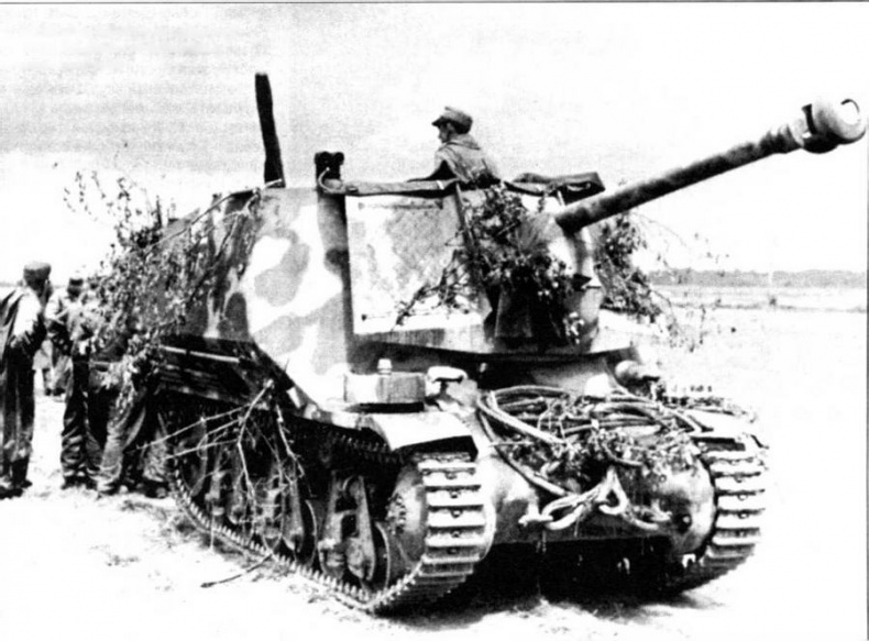 Иллюстрация к книге — Трофейная бронетанковая техника Вермахта [img_46.jpg]