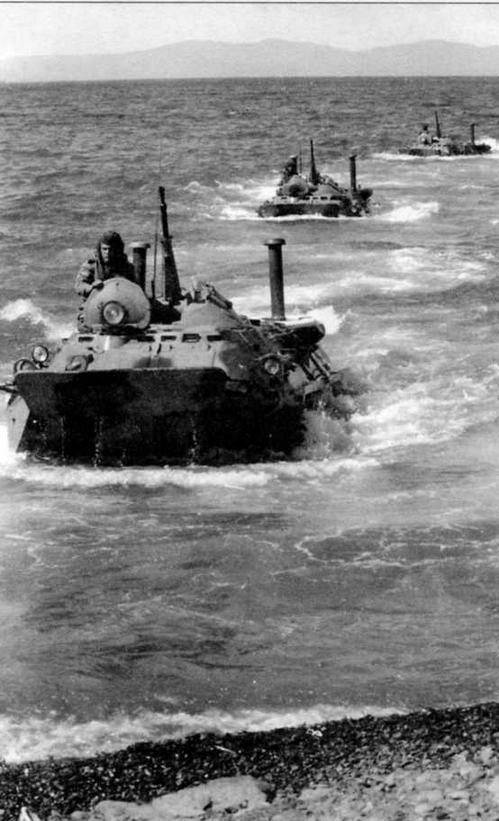 Иллюстрация к книге — Отечественные колесные бронетранспортеры БТР-60, БТР-70, БТР-80 [img_116.jpg]