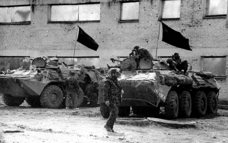 Иллюстрация к книге — Отечественные колесные бронетранспортеры БТР-60, БТР-70, БТР-80 [img_119.jpg]