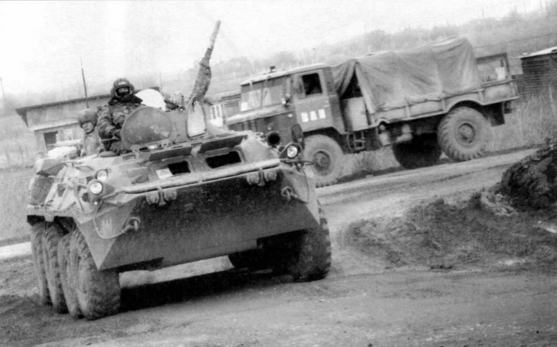 Иллюстрация к книге — Отечественные колесные бронетранспортеры БТР-60, БТР-70, БТР-80 [img_122.jpg]