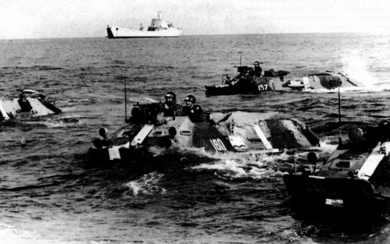 Иллюстрация к книге — Отечественные колесные бронетранспортеры БТР-60, БТР-70, БТР-80 [img_28.jpg]