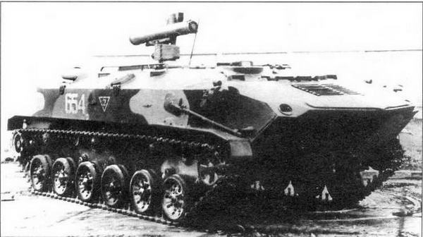 Иллюстрация к книге — Боевые машины десанта [i_061.jpg]