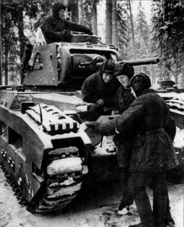 Иллюстрация к книге — Бронетанковая техника Красной Армии, 1939–1945 [img_102.jpg]