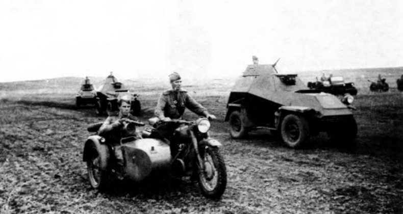 Иллюстрация к книге — Бронетанковая техника Красной Армии, 1939–1945 [img_173.jpg]