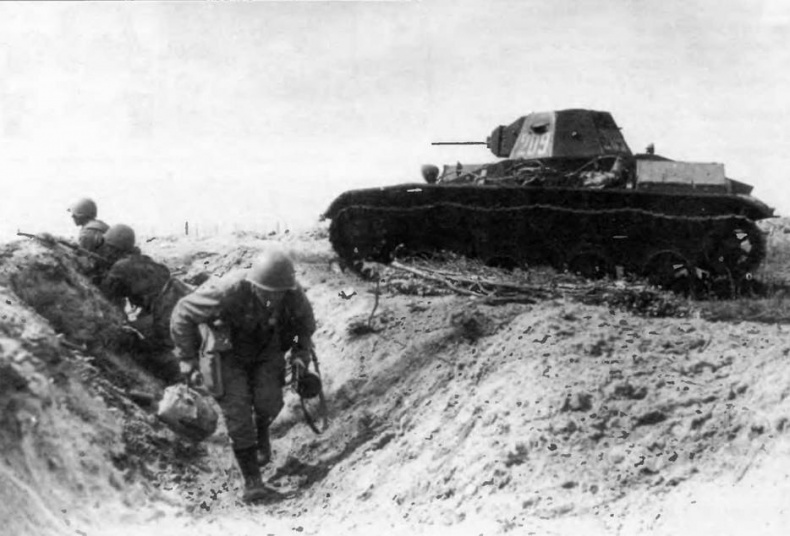 Иллюстрация к книге — Бронетанковая техника Красной Армии, 1939–1945 [img_58.jpg]