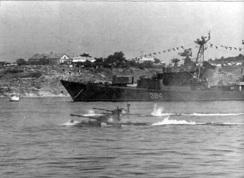 Иллюстрация к книге — Плавающий танк ПТ-76 [img_117.jpg]