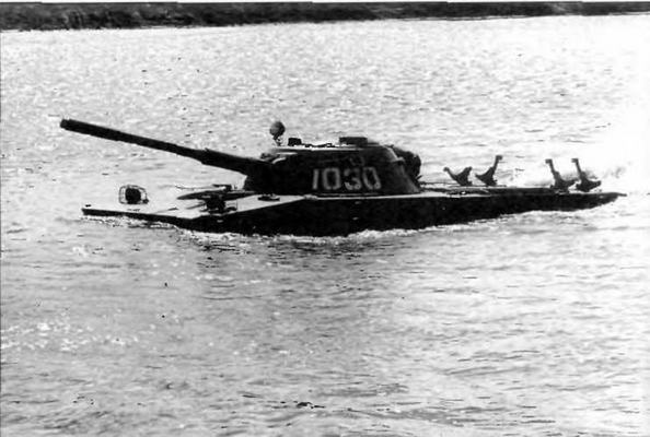Иллюстрация к книге — Плавающий танк ПТ-76 [img_16.jpg]