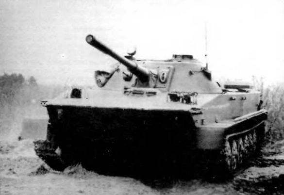 Иллюстрация к книге — Плавающий танк ПТ-76 [img_17.jpg]