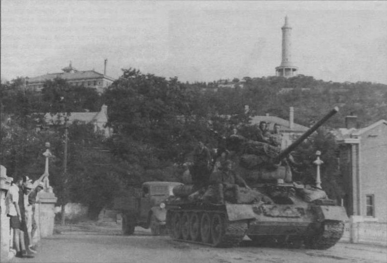 Иллюстрация к книге — Т-34 История танка [img_162.jpg]