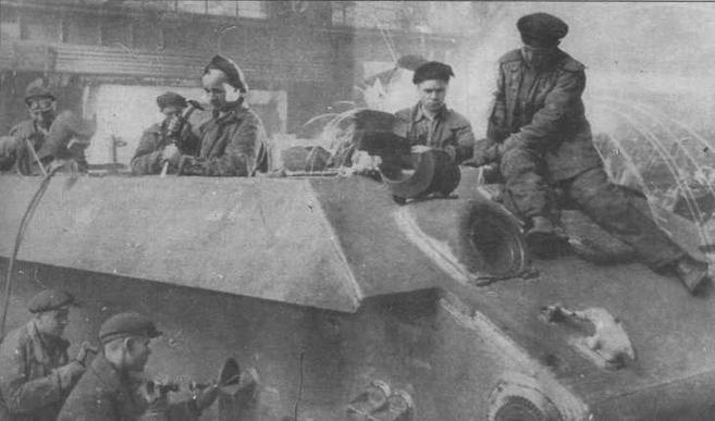 Иллюстрация к книге — Т-34 История танка [img_71.jpg]