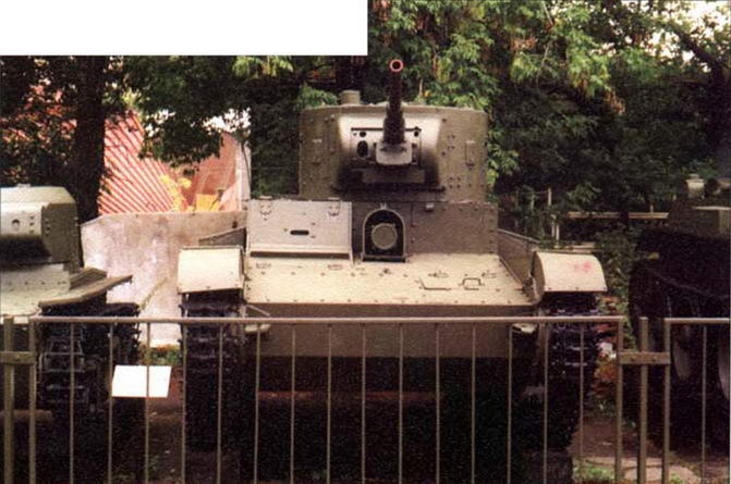 Иллюстрация к книге — Легкий танк Т-26 [img_124.jpg]