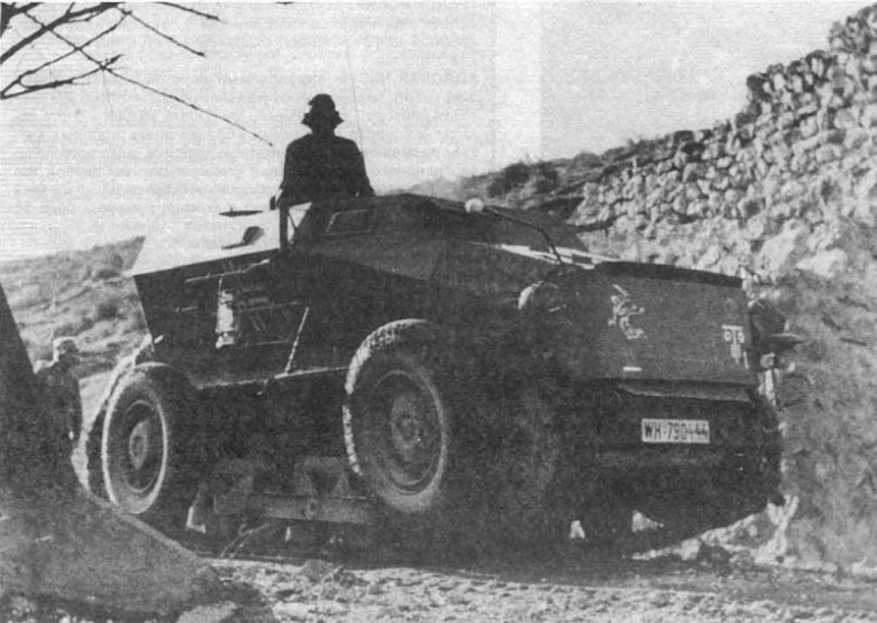 Иллюстрация к книге — Бронетанковая техника третьего рейха [img_180.jpg]