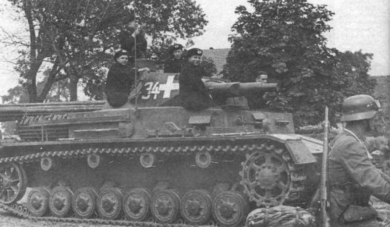 Иллюстрация к книге — Бронетанковая техника третьего рейха [img_32.jpg]