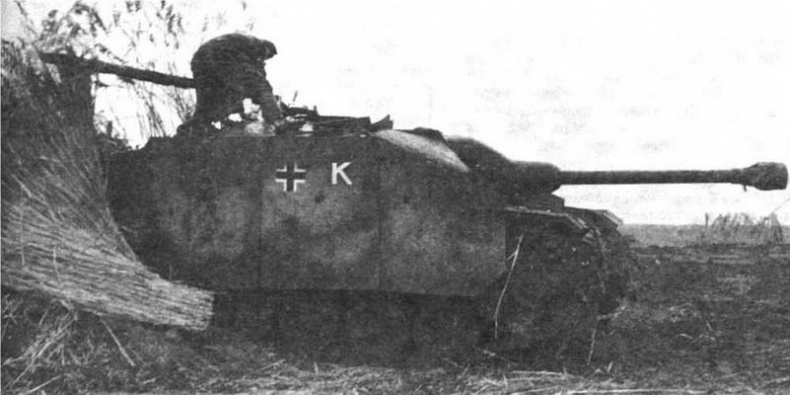 Иллюстрация к книге — Бронетанковая техника третьего рейха [img_93.jpg]