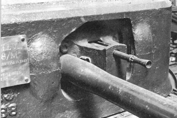 Иллюстрация к книге — Пехотный танк «Черчилль» [img_25.jpg]