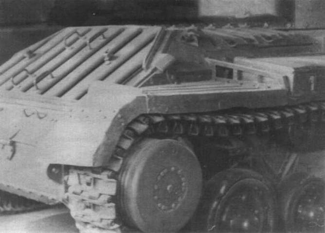 Иллюстрация к книге — Пехотный танк «Валентайн» [img_51.jpg]