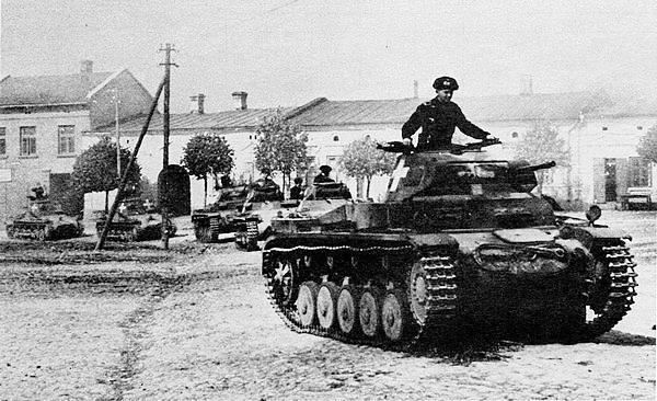 Иллюстрация к книге — Лёгкий танк Panzer II [i_019.jpg]