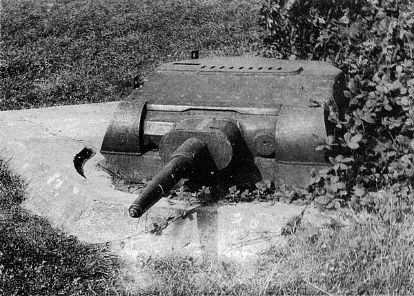 Иллюстрация к книге — Лёгкий танк Panzer II [i_040.jpg]