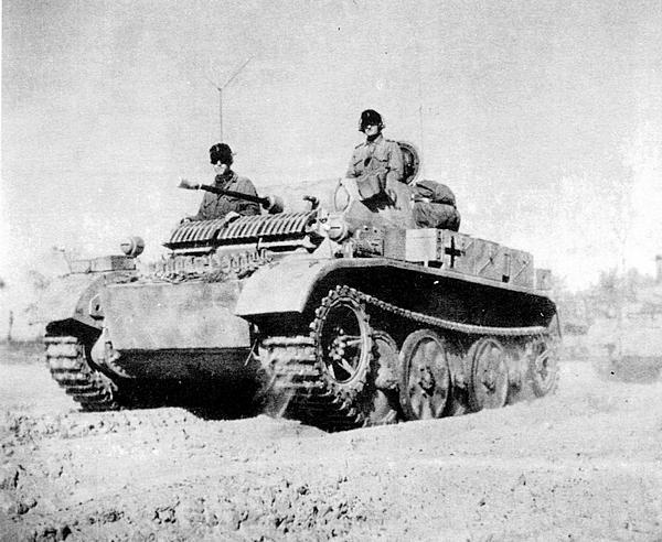 Иллюстрация к книге — Лёгкий танк Panzer II [i_061.jpg]