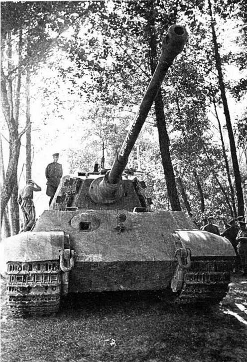 Иллюстрация к книге — Тяжелый танк «Королевский тигр» [img_37.jpg]