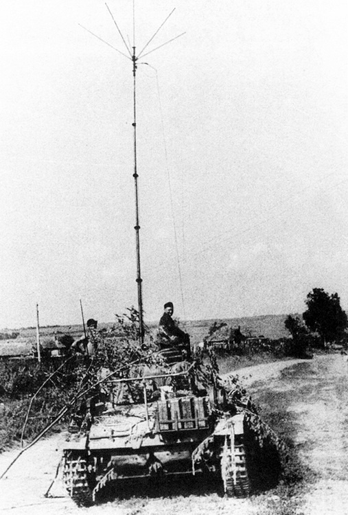 Иллюстрация к книге — Средний танк Panzer III [i_053.jpg]