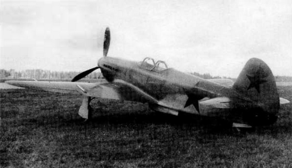 Иллюстрация к книге — Як-3. Истребитель «Победа» [i_015.jpg]