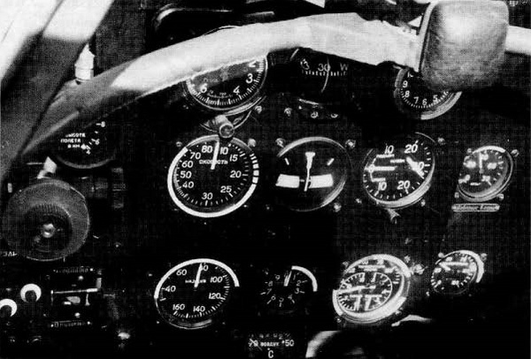 Иллюстрация к книге — Як-3. Истребитель «Победа» [i_019.jpg]