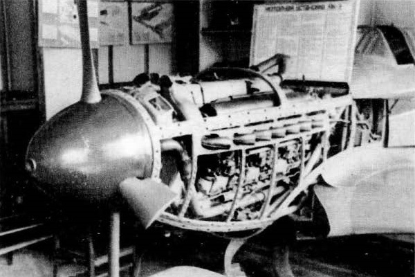 Иллюстрация к книге — Як-3. Истребитель «Победа» [i_026.jpg]