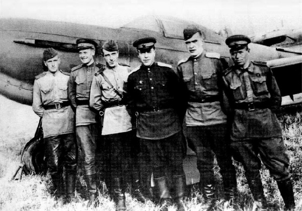 Иллюстрация к книге — Як-3. Истребитель «Победа» [i_047.jpg]